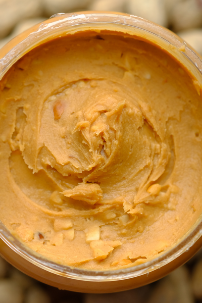 <p>Organic Peanut Butter, Oil</p>